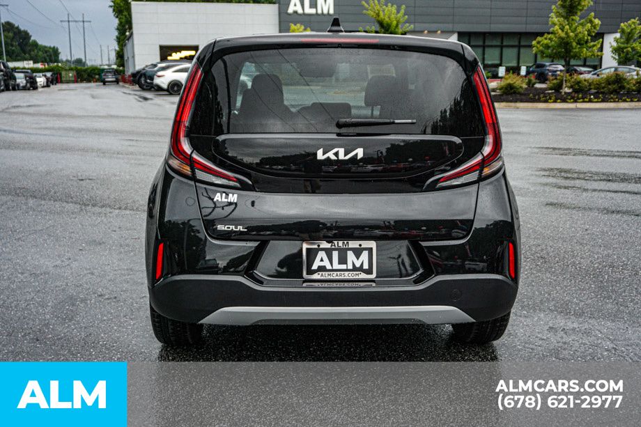 2025 Kia Soul LX - Photo 11