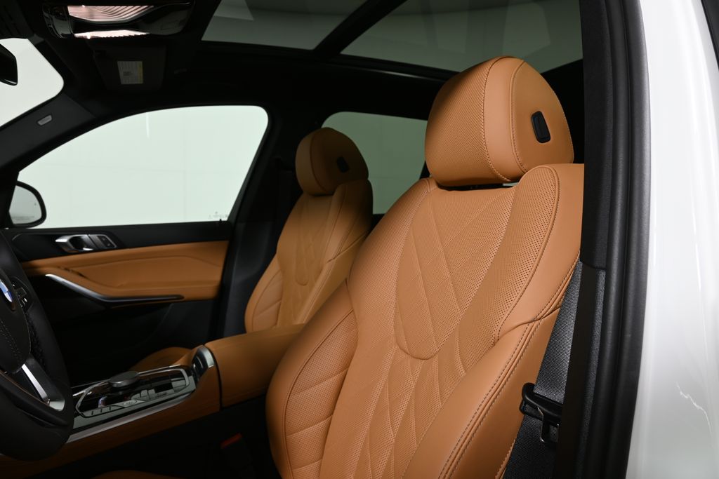Thumbnail: 2026 BMW X5 - 16