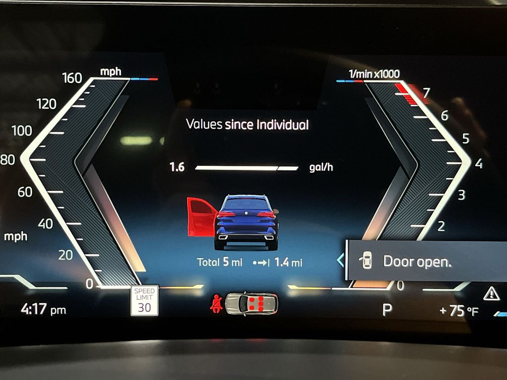 Thumbnail: 2026 BMW X5 - 15