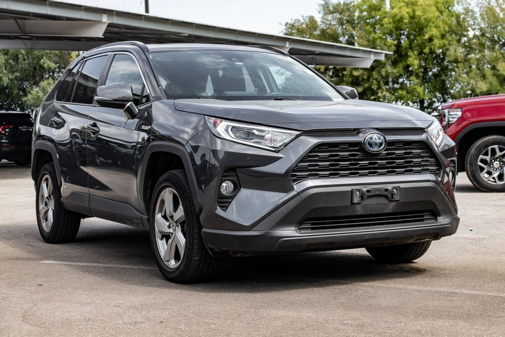 2021 Toyota RAV4 Hybrid XLE Premium 9