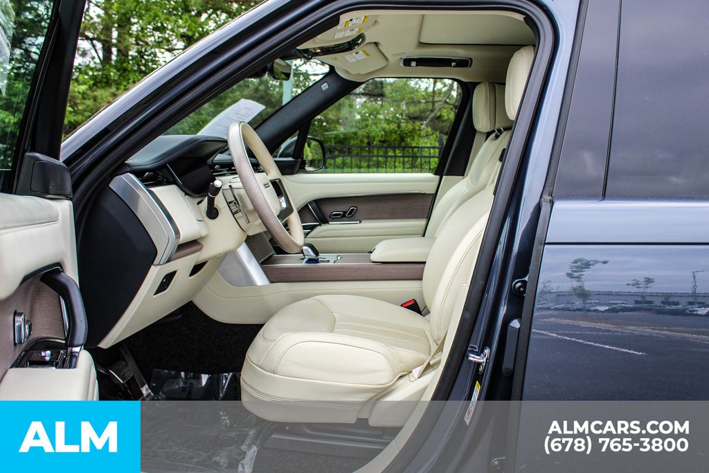 Used 2025 Gray Land Rover SE image 16