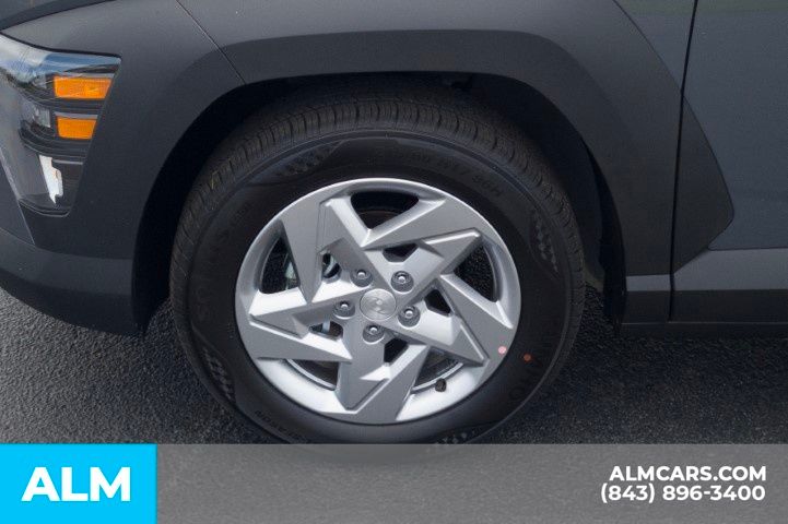 Used 2026 Gray Pearl Hyundai SE image 12