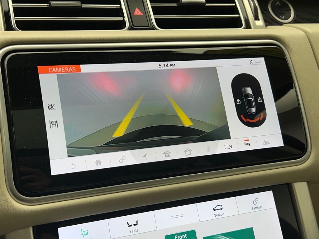 Thumbnail: 2021 Land Rover Range Rover - 16