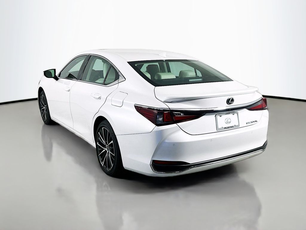 2024 Lexus ES Hybrid 300h 7