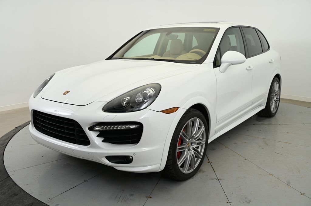 2013 Porsche Cayenne GTS -
                Beachwood, OH