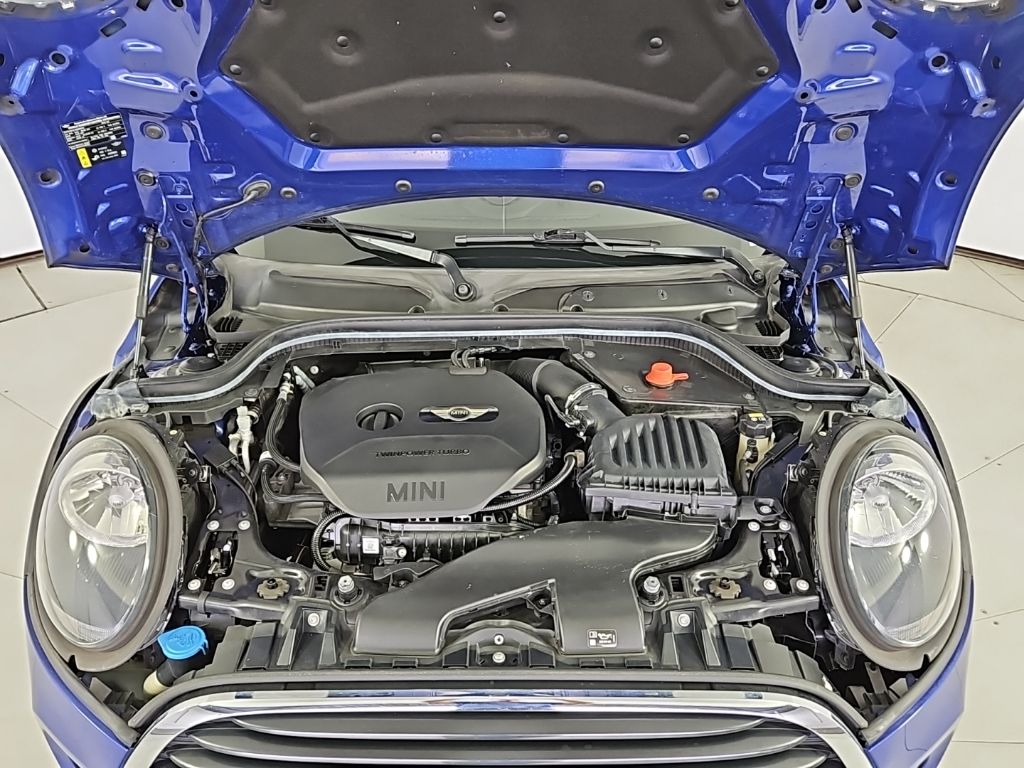 Thumbnail: 2019 MINI Cooper - 6