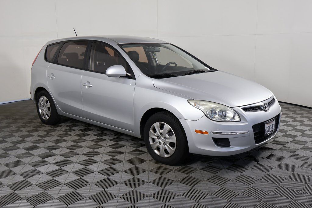 Thumbnail: 2010 Hyundai Elantra - 2