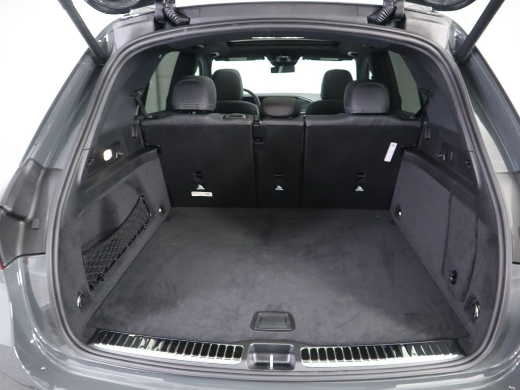 Thumbnail: 2026 Mercedes-Benz GLE - 30