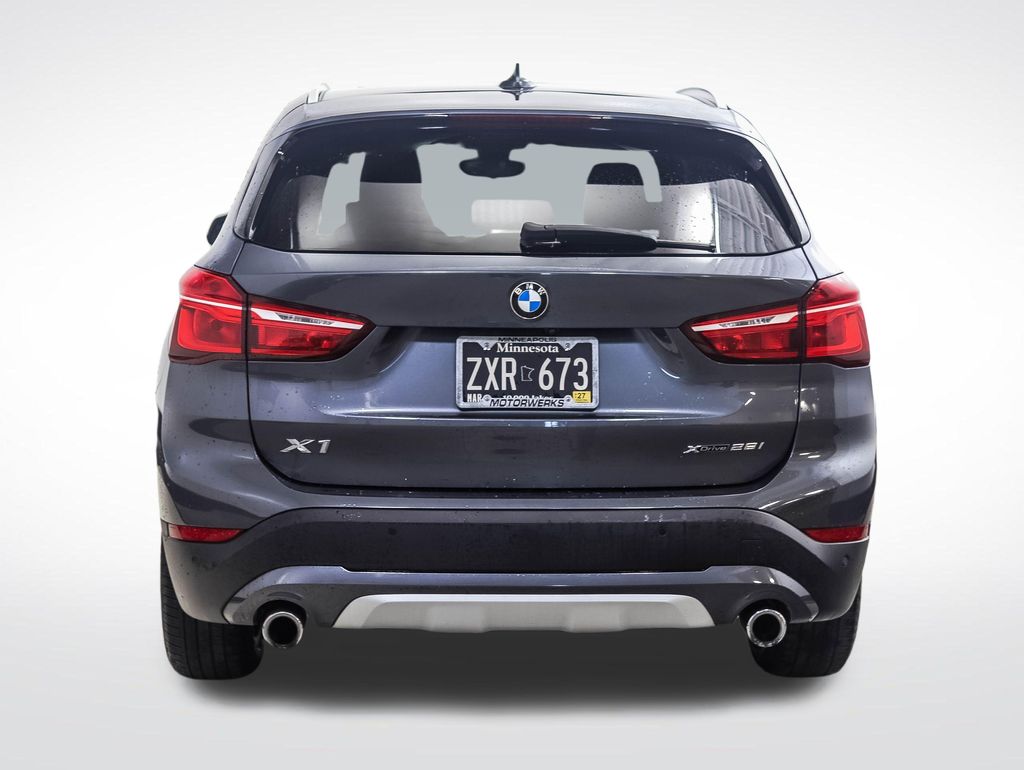 Thumbnail: 2021 BMW X1 - 4