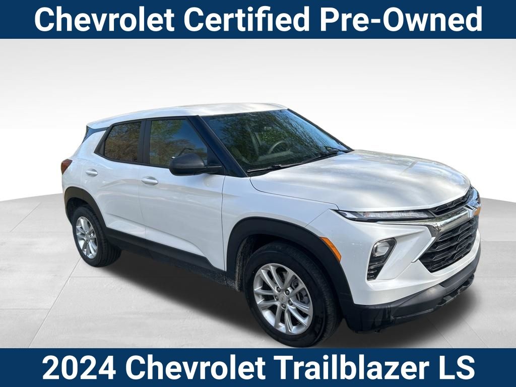 White (Iridescent Pearl Tricoat) 2024 Chevrolet Trailblazer LS FWD SUV / Crossover Front-Wheel Drive Continuously Variable Transmission
