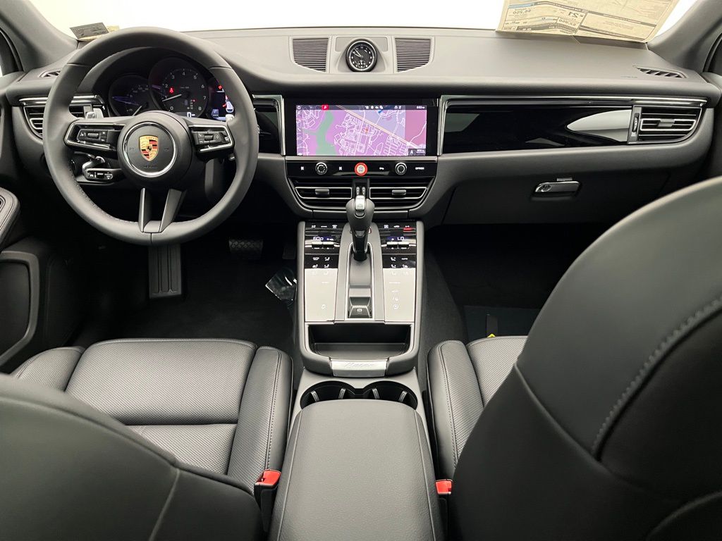 Thumbnail: 2026 Porsche Macan - 26