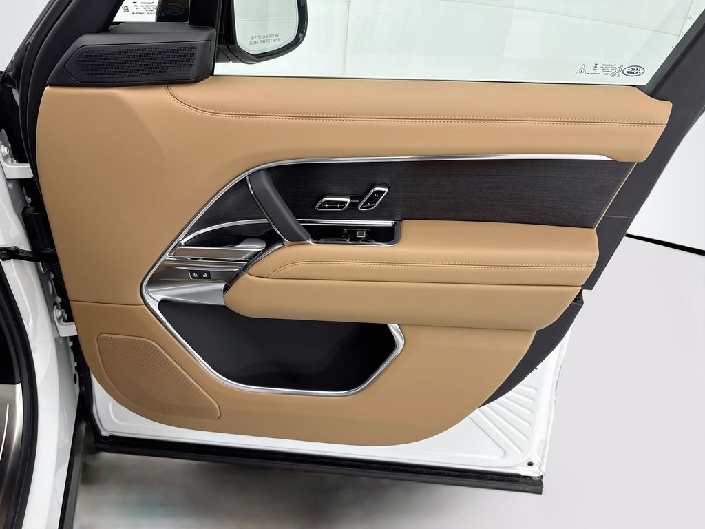 Thumbnail: 2026 Land Rover Range Rover - 25