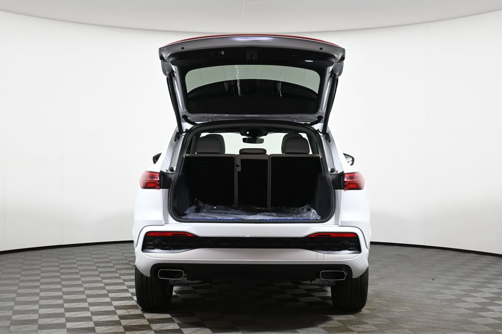 Thumbnail: 2025 Audi Q5 - 28