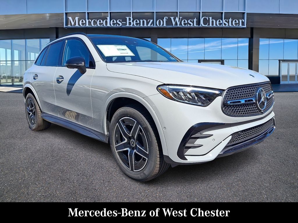 Gray (MANUFAKTUR Alpine Grey) 2027 Mercedes-Benz GLC SUV / Crossover All-Wheel Drive 9-Speed Automatic
