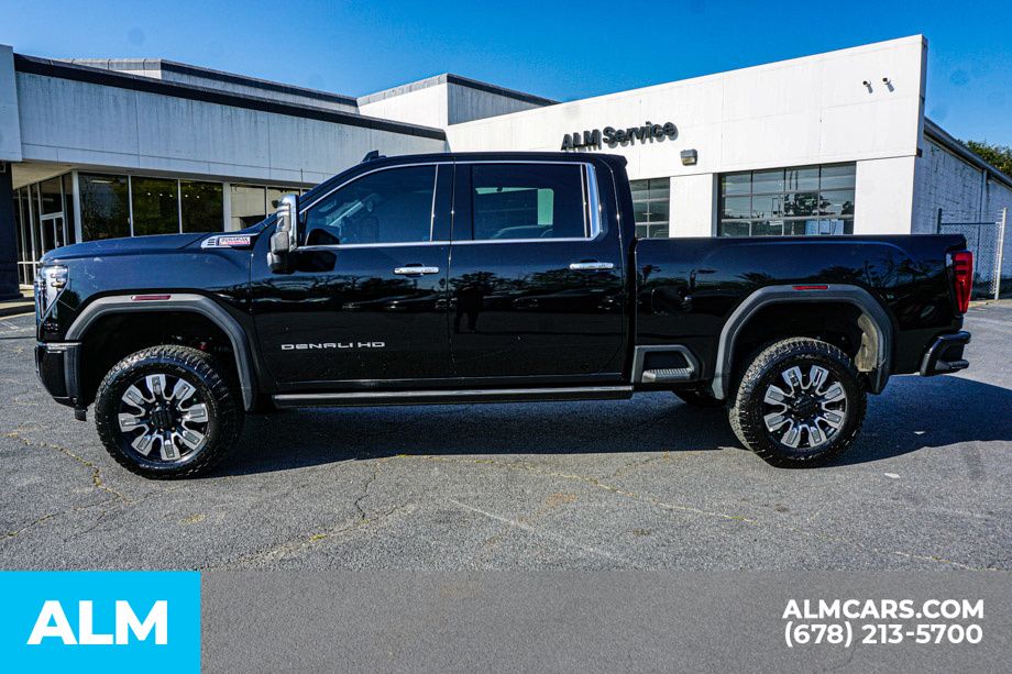 Used 2025 Black GMC Denali image 6