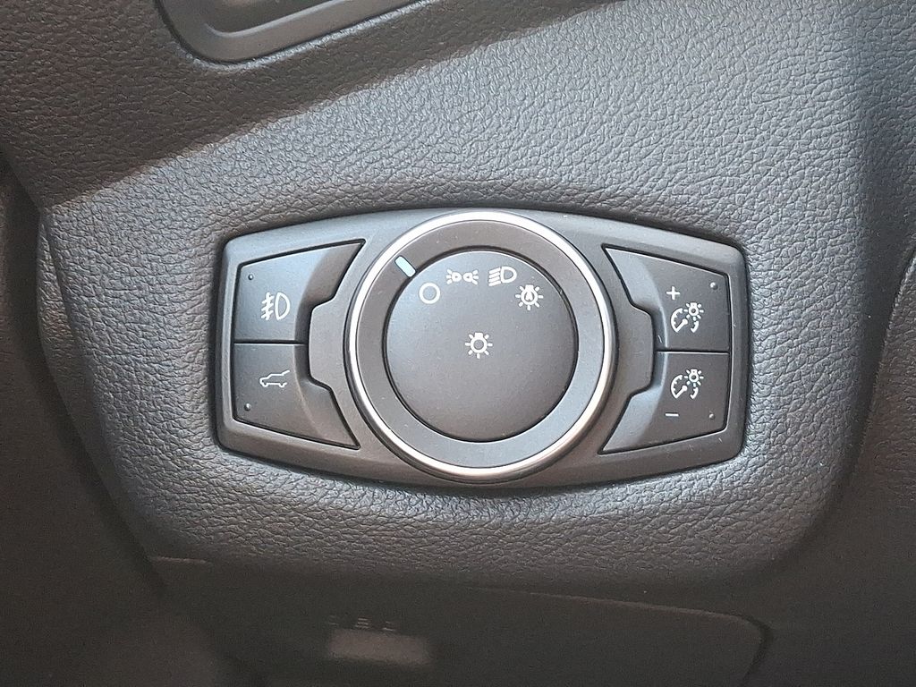 2019 Ford Escape SEL 24