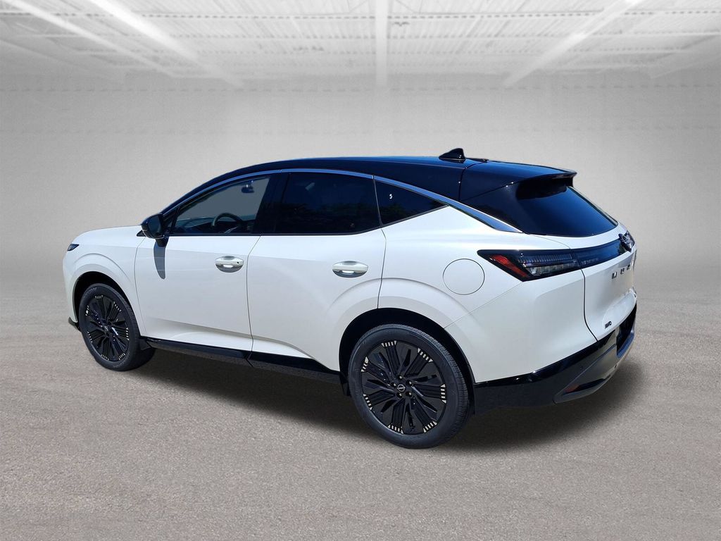 New 2026 White Nissan Platinum image 3
