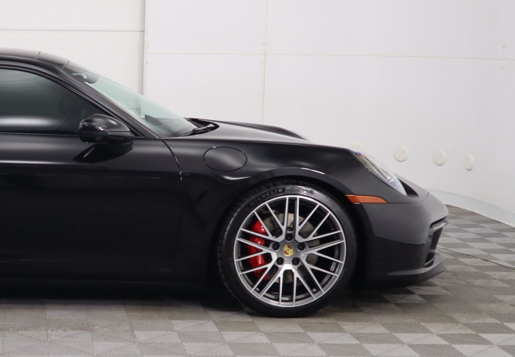 2024 Porsche 911 Carrera S 9