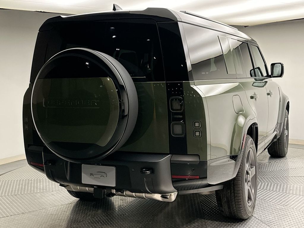 Thumbnail: 2026 Land Rover Defender - 3