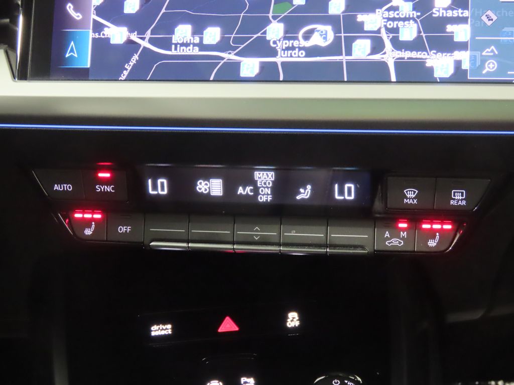 Thumbnail: 2023 Audi Q4 e-tron - 20