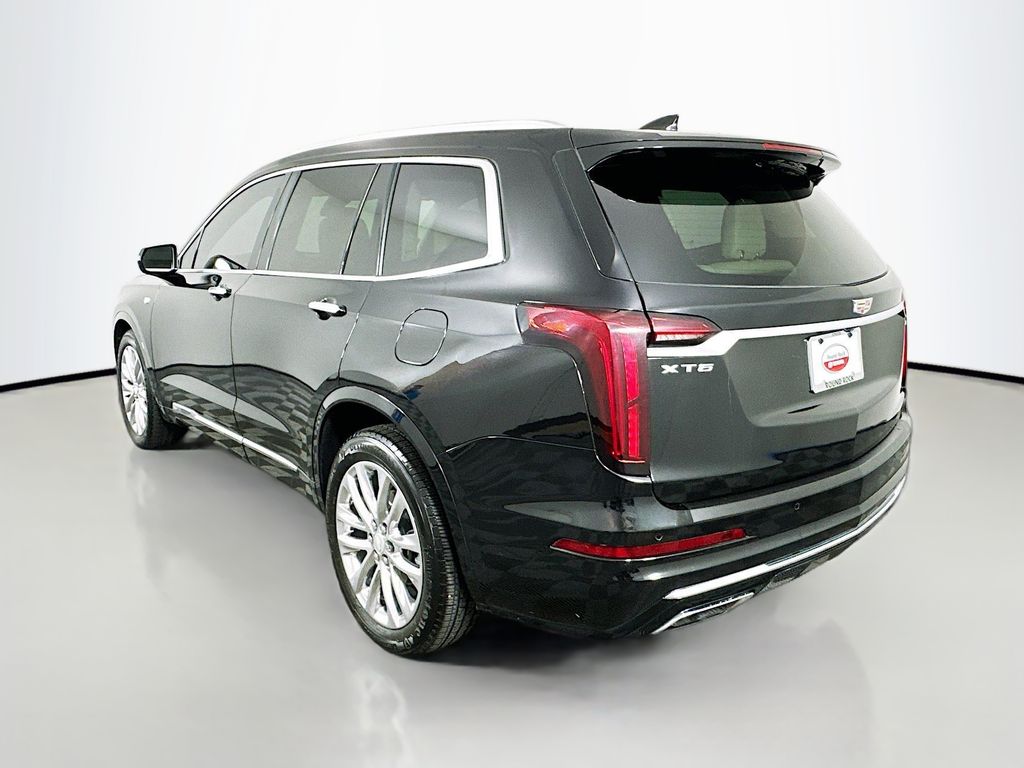 Thumbnail: 2021 Cadillac XT6 - 7