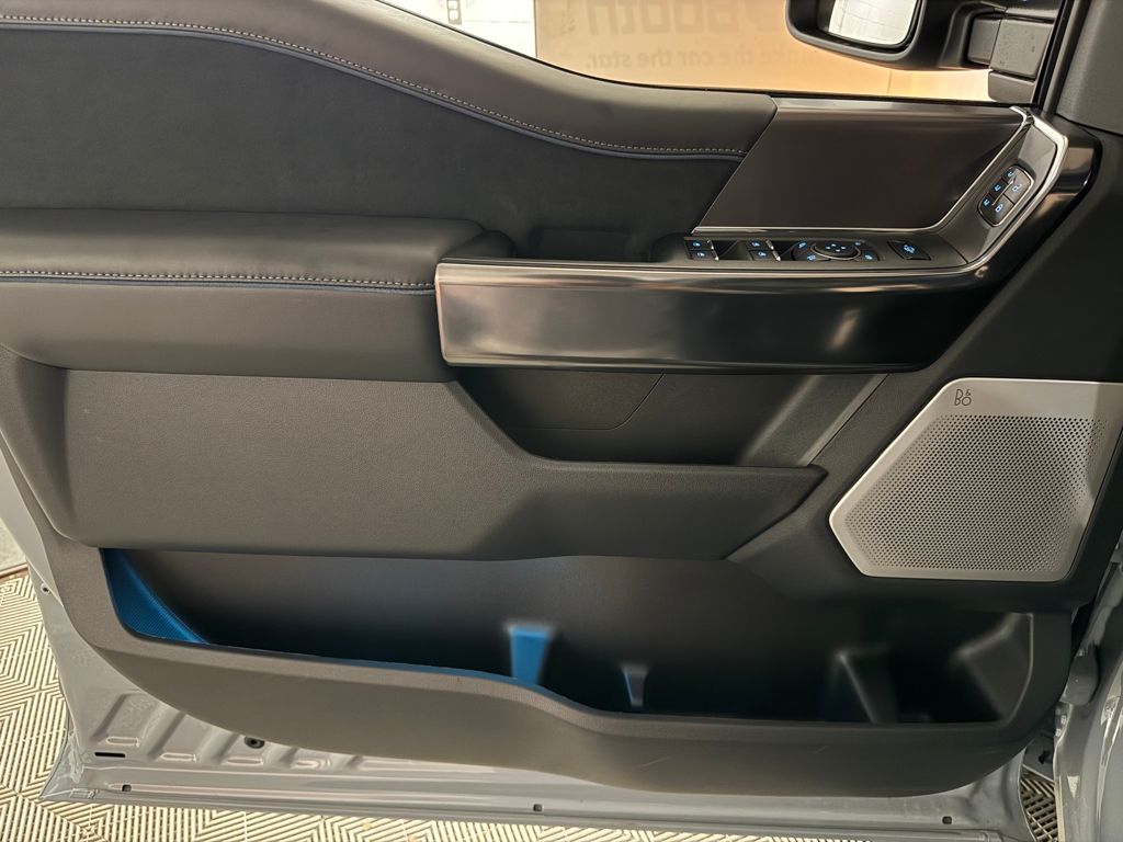 New 2026 Gray Ford Platinum image 24