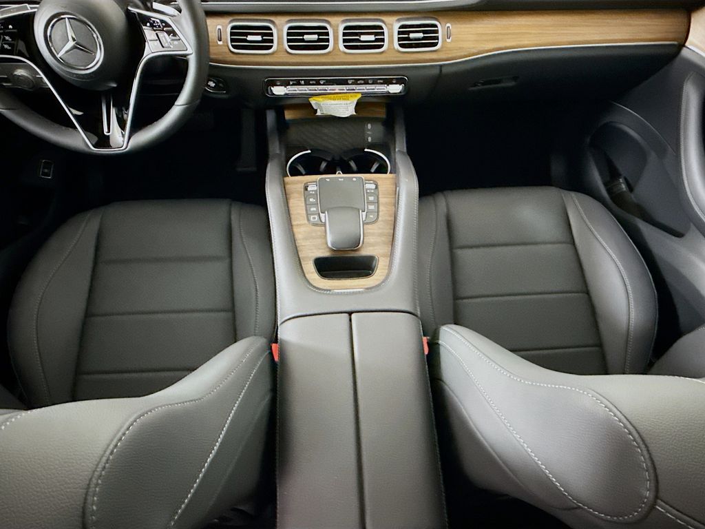 Thumbnail: 2026 Mercedes-Benz GLE - 17