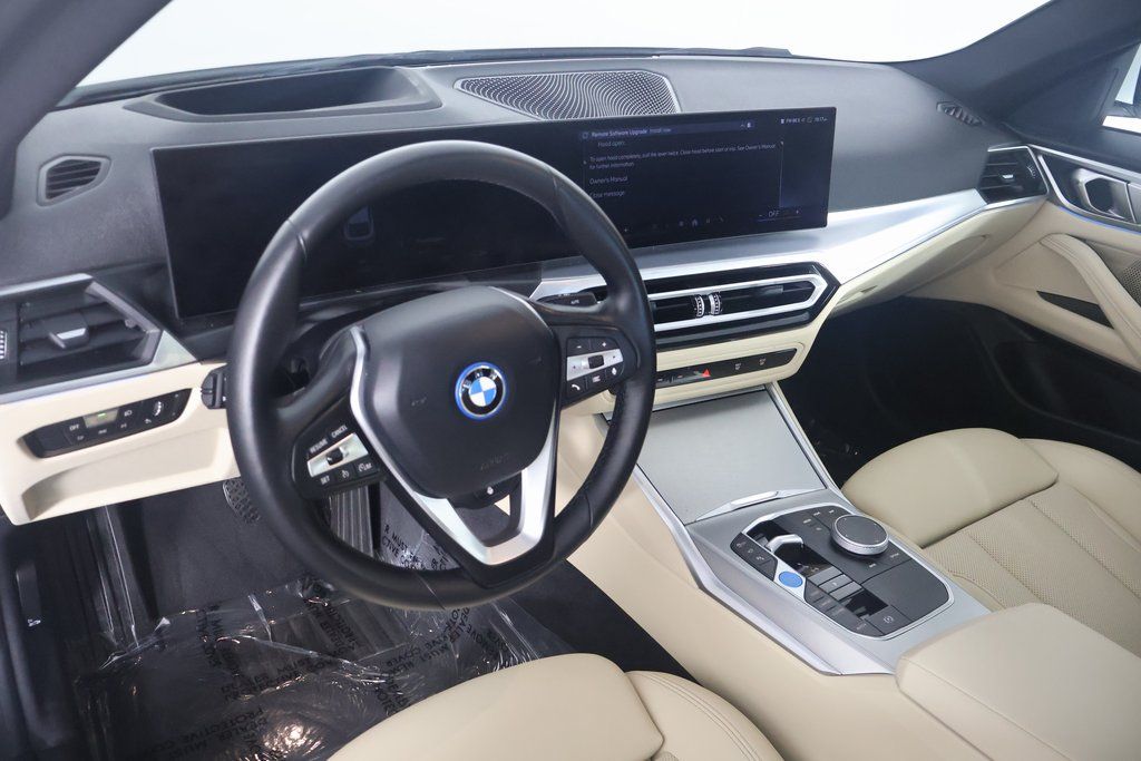 2024 BMW i4 eDrive40 7