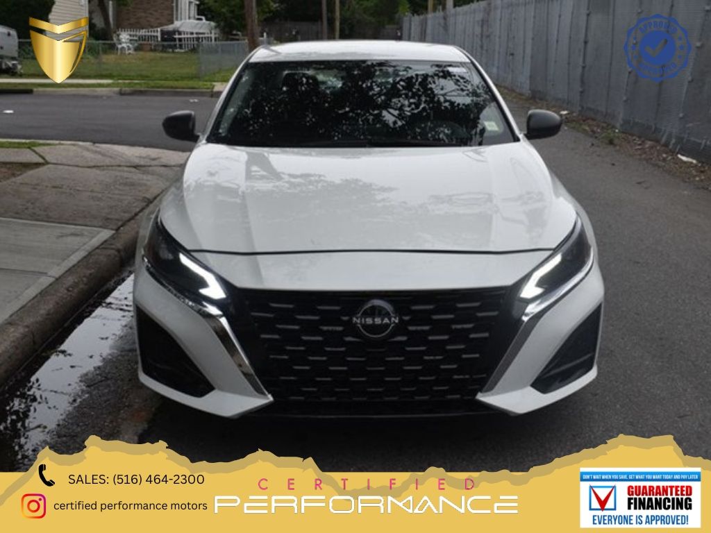 Glacier White 2025 Nissan Altima Sedan Front-Wheel Drive Continuously Variable Transmission