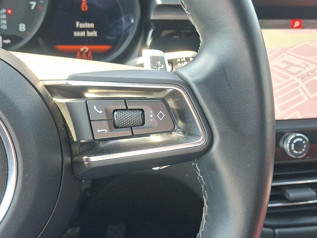 Thumbnail: 2023 Porsche Macan - 24