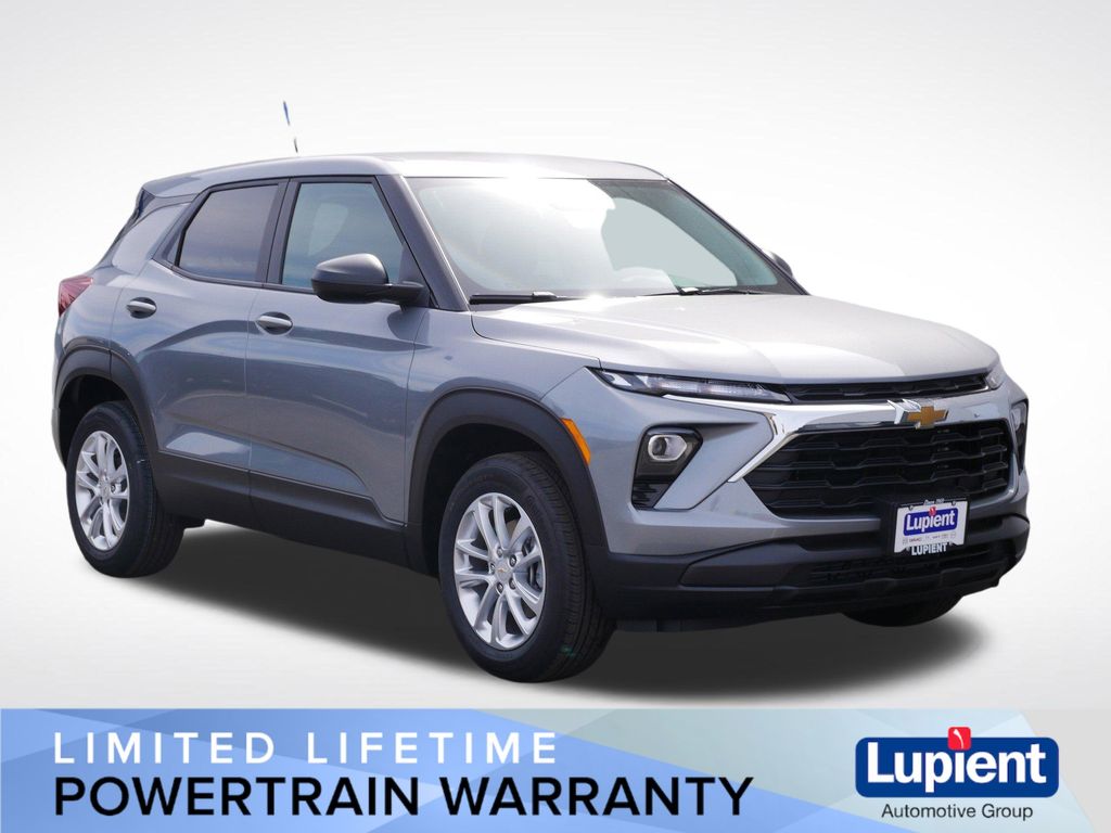 Sterling Gray Metallic 2026 Chevrolet Trailblazer LS AWD SUV / Crossover Four-Wheel Drive 9-Speed Automatic