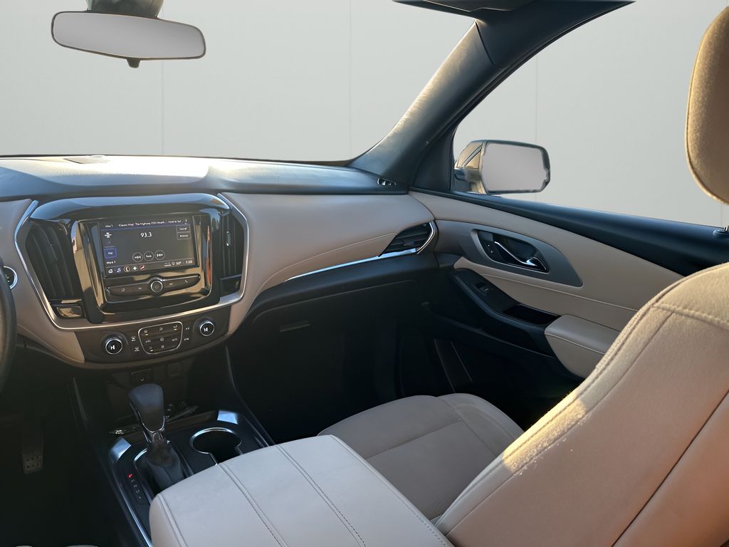 Used Car 2022 Chevrolet Traverse  Ls For Sale Under $25,000 In Austin, Texas