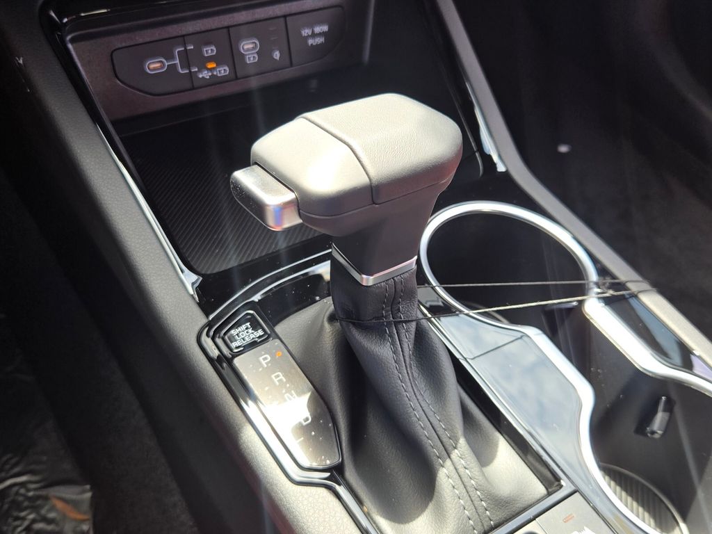 2026 Kia K5 - $30,981