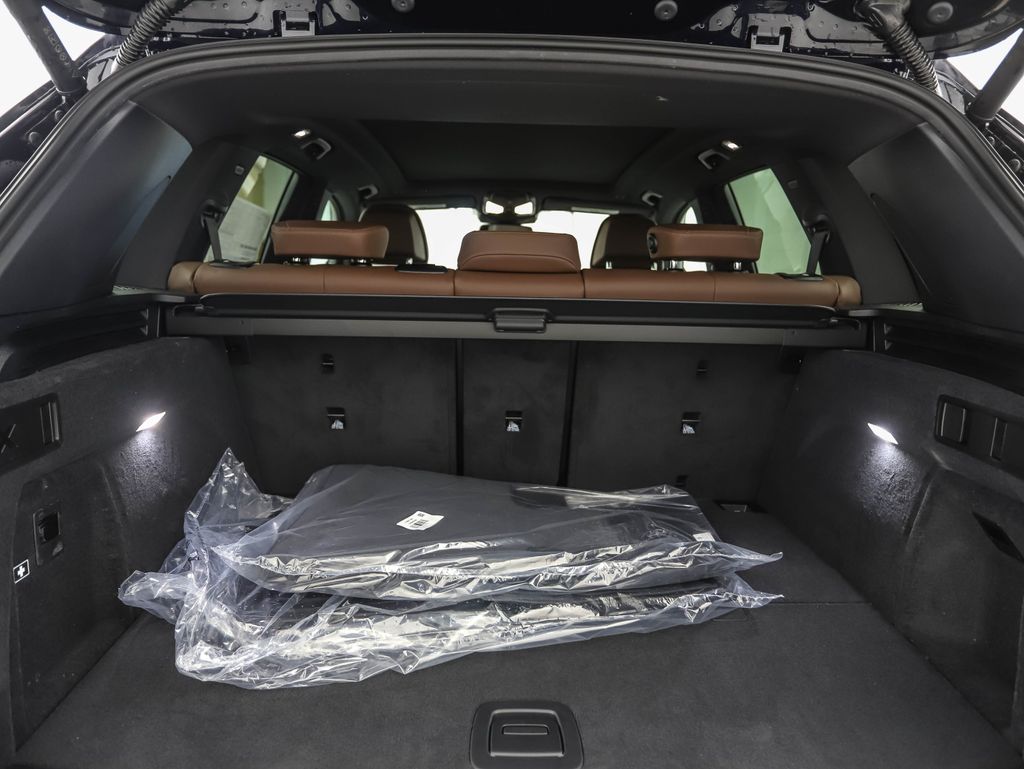 Thumbnail: 2026 BMW X5 - 24