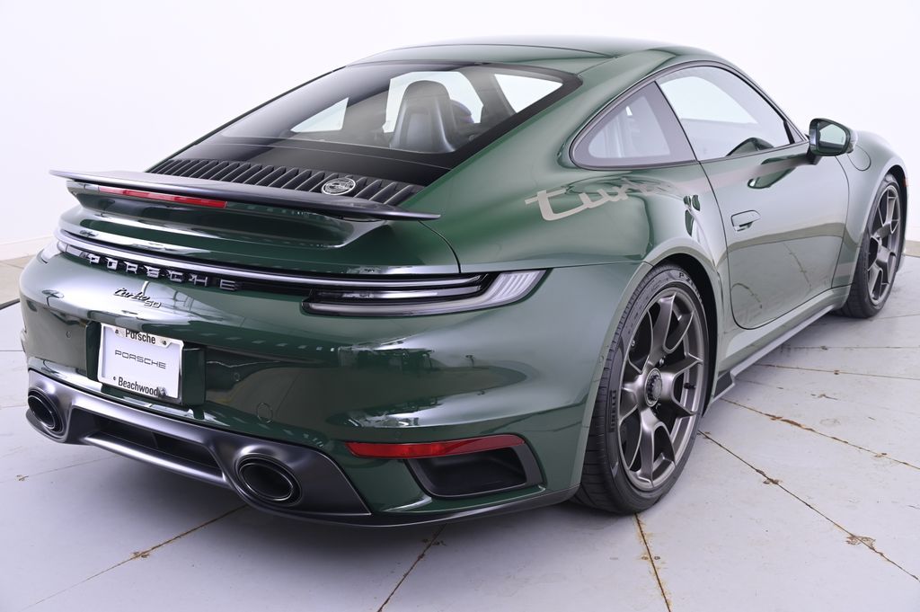 Thumbnail: 2025 Porsche 911 - 7