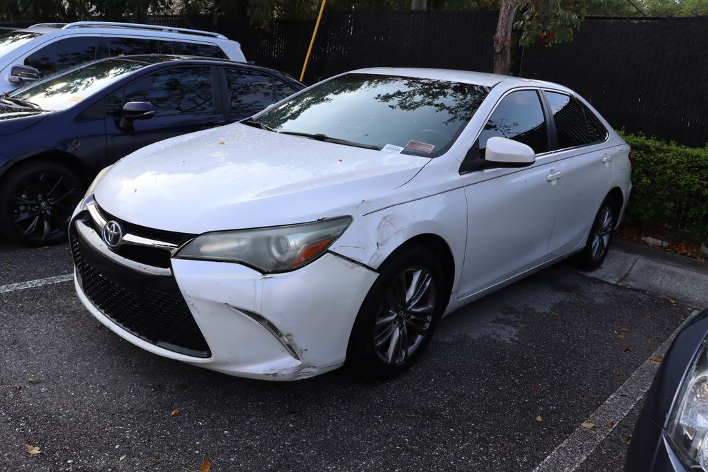 2016 Toyota Camry LE Hero Image