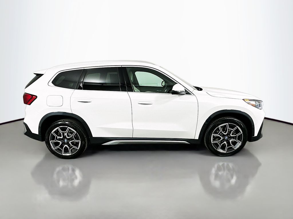 Thumbnail: 2026 BMW X1 - 4