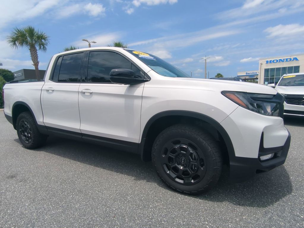 Platinum White 2025 Honda Ridgeline Sport+ AWD Pickup Truck All-Wheel Drive 9-Speed Automatic