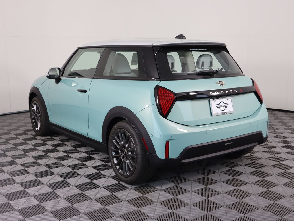 2025 MINI Cooper S 7