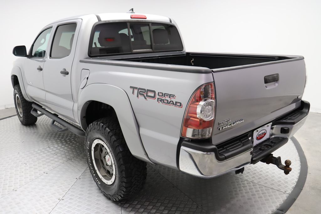 2015 Toyota Tacoma Base 11