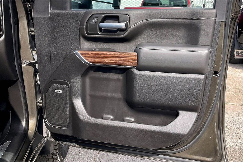 Used 2023 Chevrolet Silverado 3500HD High Country 4D Crew Cab