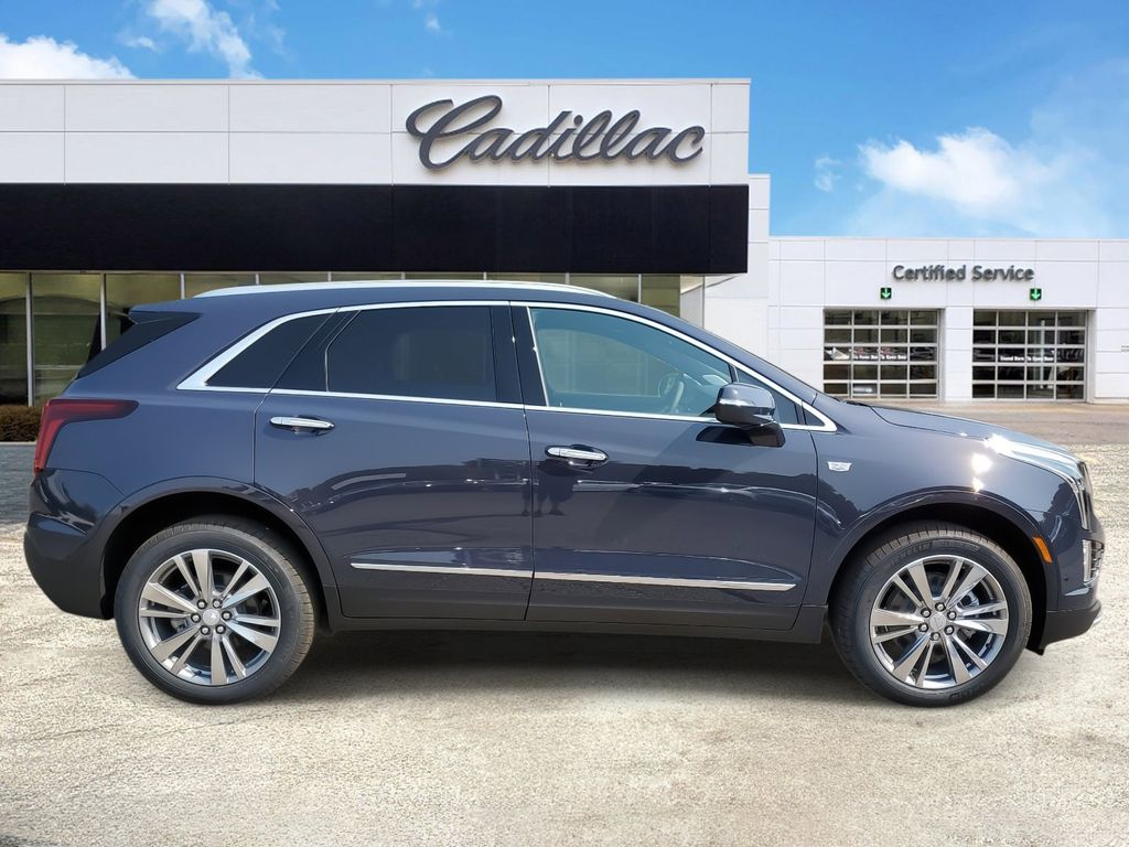 2025 Cadillac XT5 Premium Luxury 8