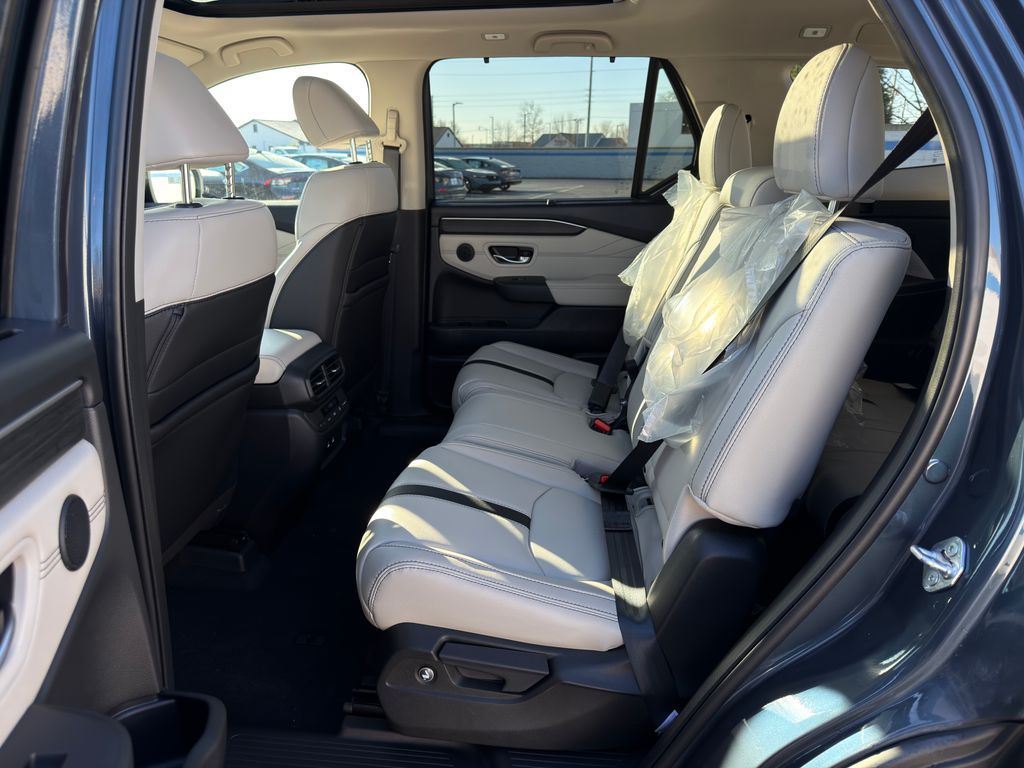 Thumbnail: 2026 Honda Pilot - 19
