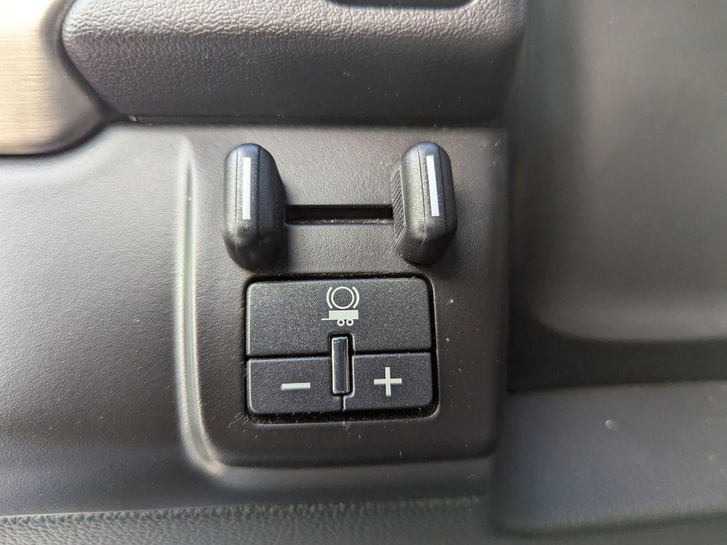 used 2016 GMC Yukon XL car, priced at $20,991