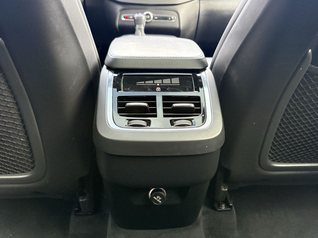 2020 Volvo XC90 T5 Momentum White at Ultimate Motorsports