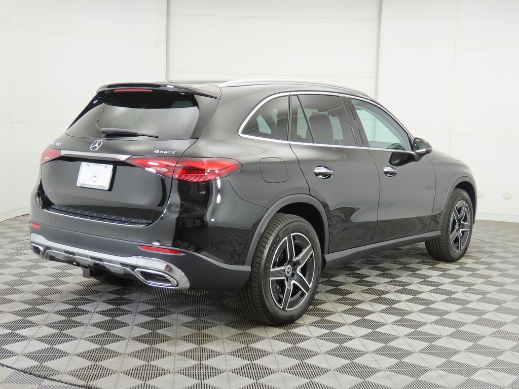 Thumbnail: 2026 Mercedes-Benz GLC - 5