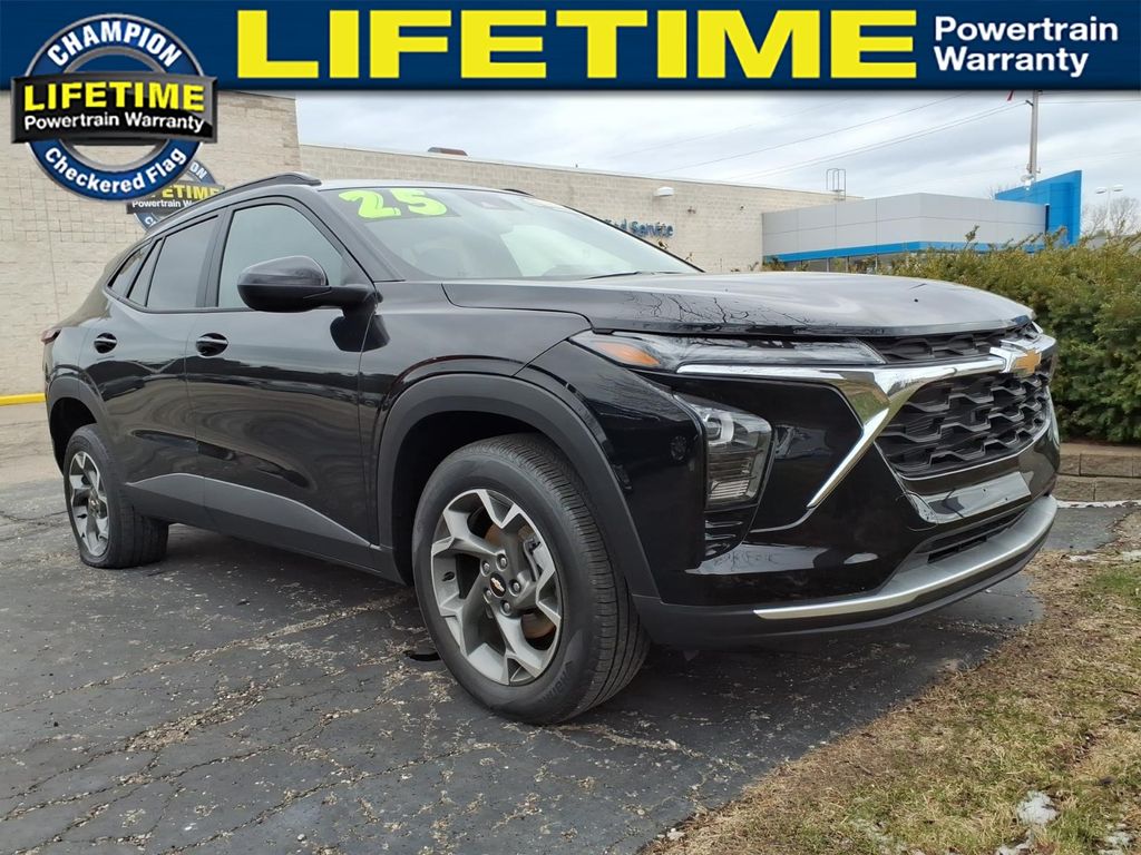 2025 Chevrolet Trax LT FWD