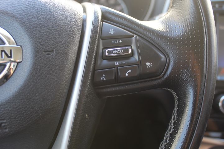 Used Car 2017 Nissan Maxima  Platinum For Sale Under $12,000 In Georgetown, Texas