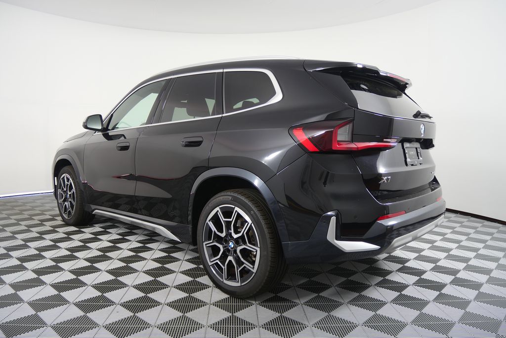 Thumbnail: 2023 BMW X1 - 5