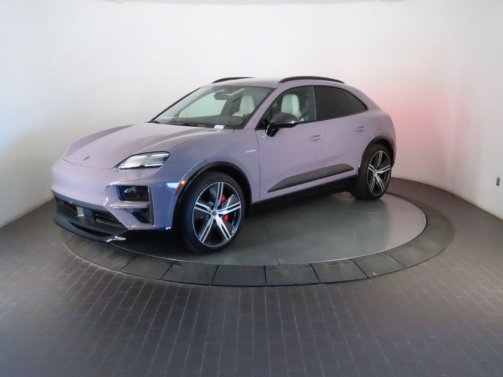 Thumbnail: 2024 Porsche Macan - 1